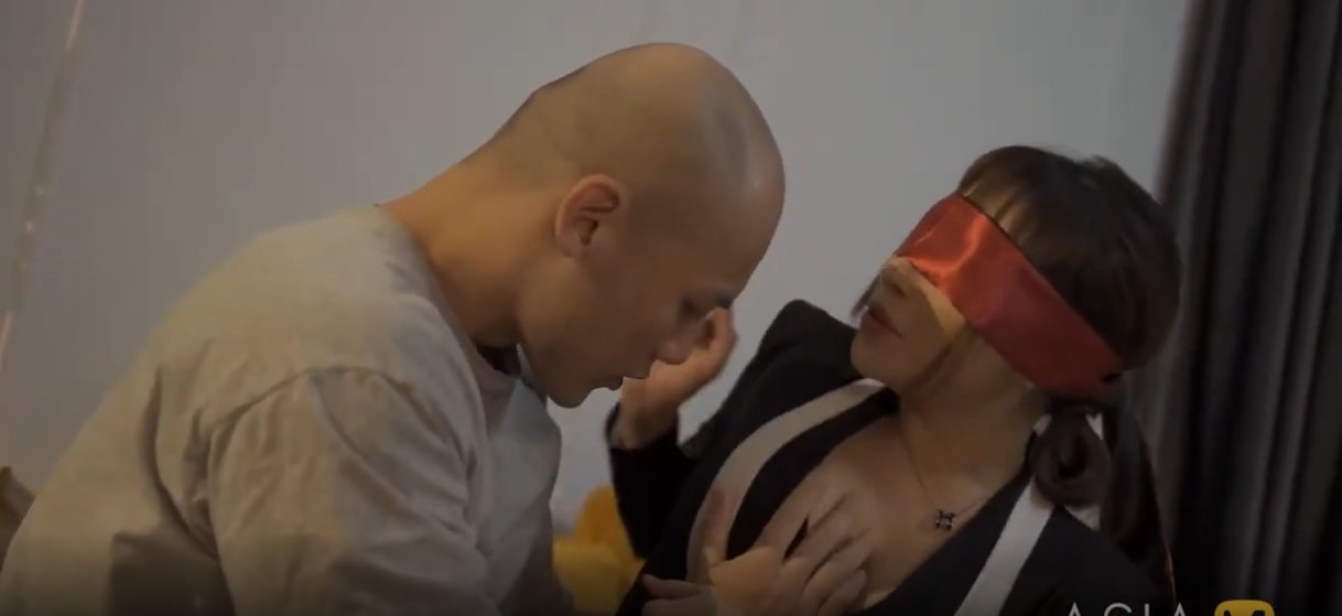 Md-0252_Comfort_of_a_Widow_s_Stepmother_and_Stepdaughter_f...ttockings,_Threesome,_Asian,_Small_Tits_Porn___Faphouse