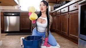 Brazzers_-_Danny_Tries_to_Shoot_a_Movie_but_Ends_up_Doing_...Wal,_Big_Cock,_Brunette,_Big_Tits,_Nude_Porn___Faphouse